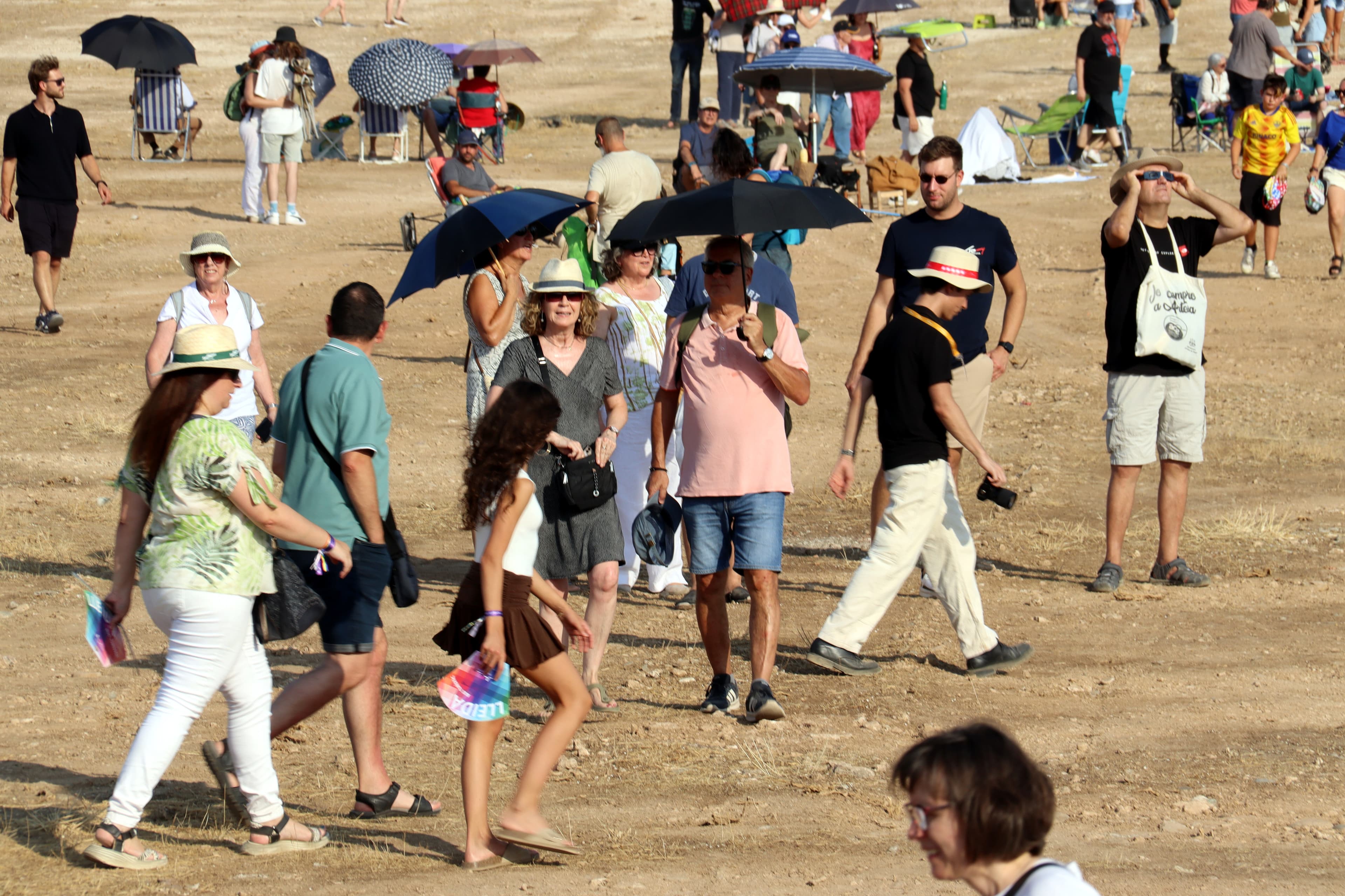 El Sistema d’Emergències Mèdiques atén 153 persones per incidències relacionades amb l’eclipsi solar, 11 de les quals a Lleida