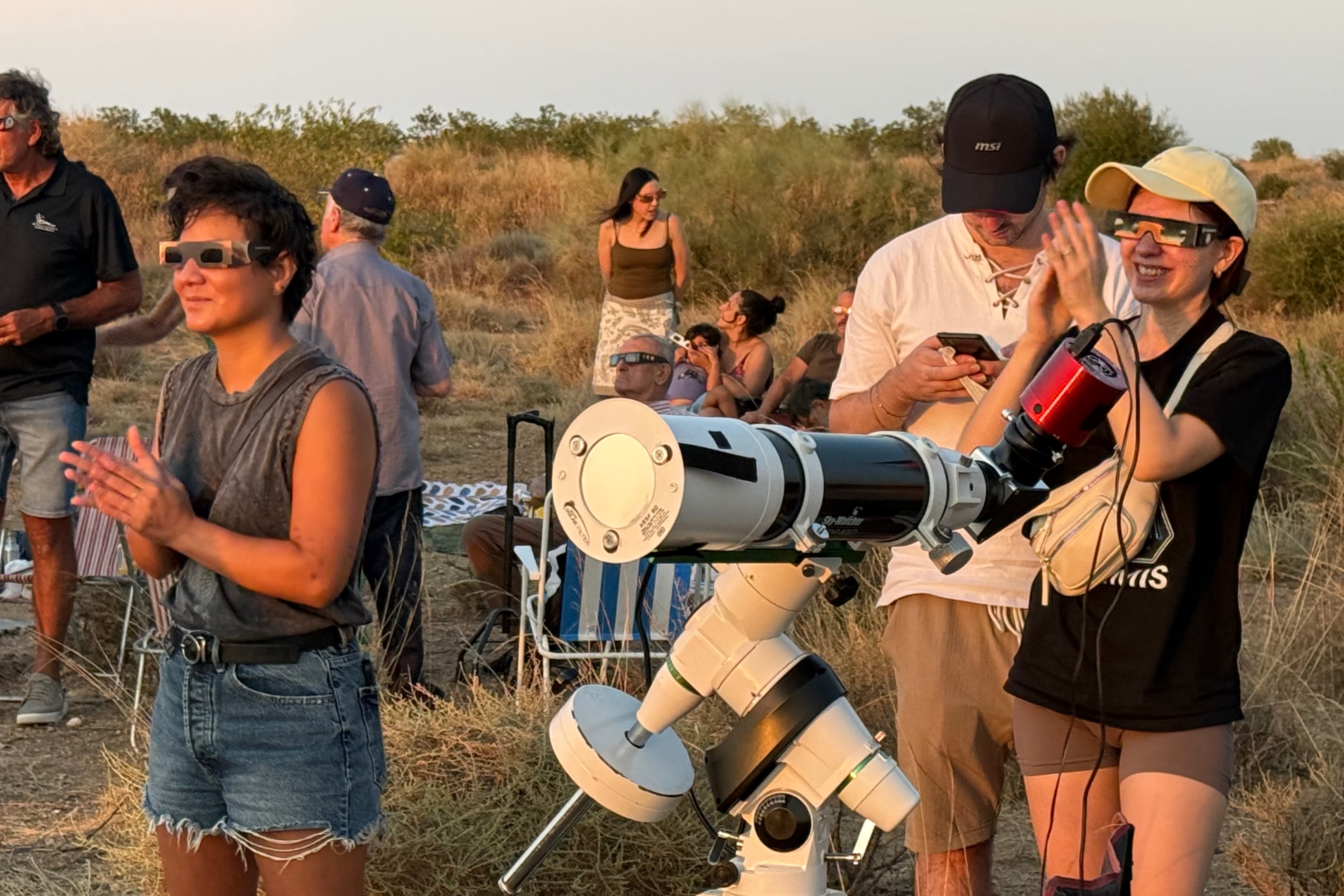 Fascinació per l'eclipsi total de sol arreu de les comarques de Ponent
