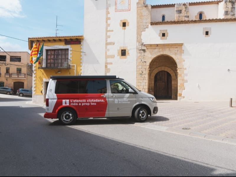 La videoatenció ciutadana i les oficines mòbils de la Generalitat fan prop de 5.000 tràmits des de la seva creació fa menys d’un any