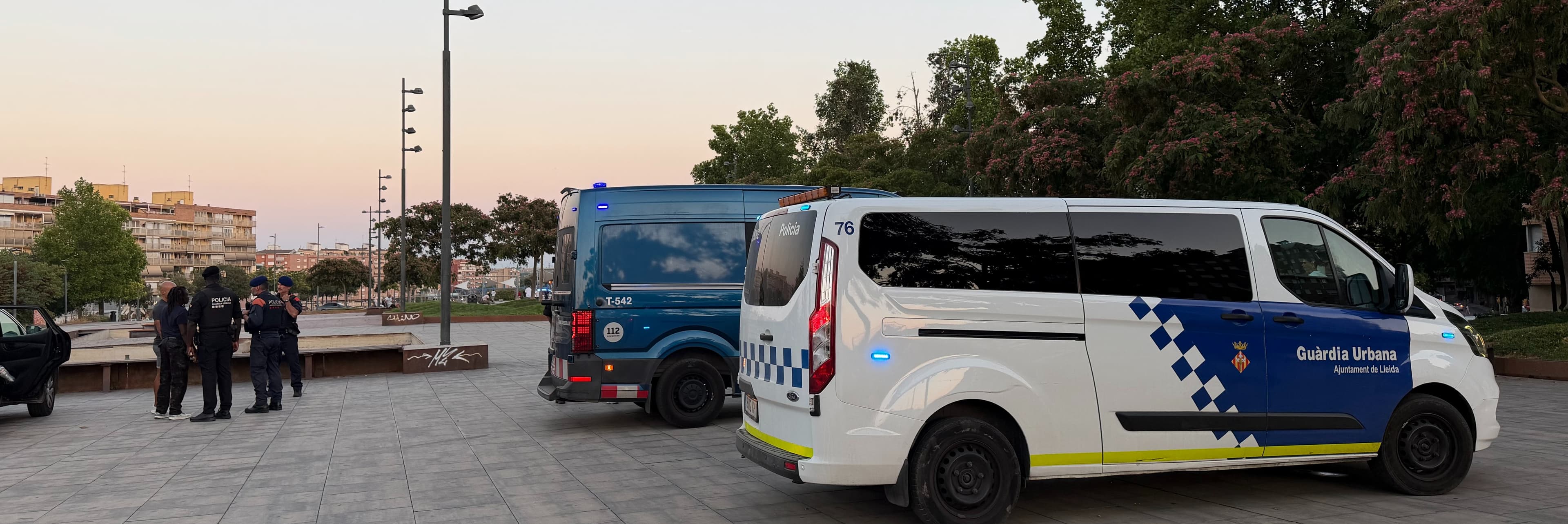 La segona nit amb el dispositiu policial especial al Pla de les Vies de Lleida se salda amb 39 identificacions