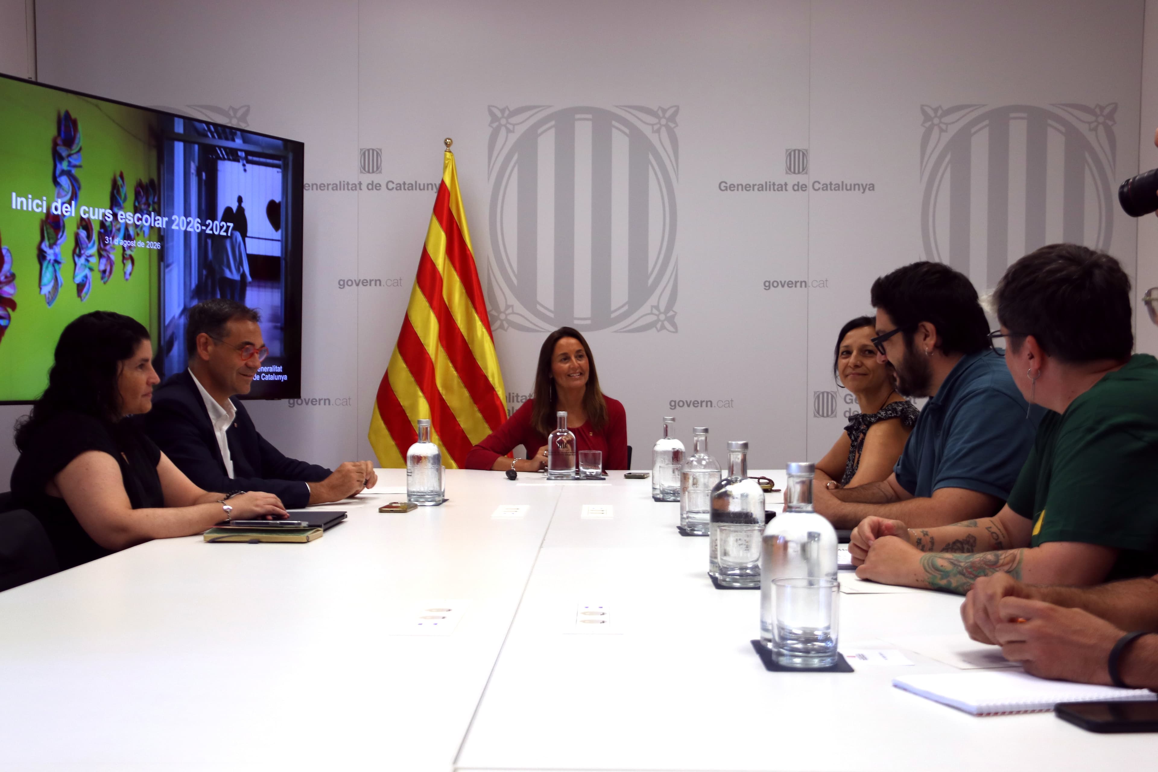 USTEC i CGT mantenen la vaga del 8 de setembre després de reunir-se amb Educació