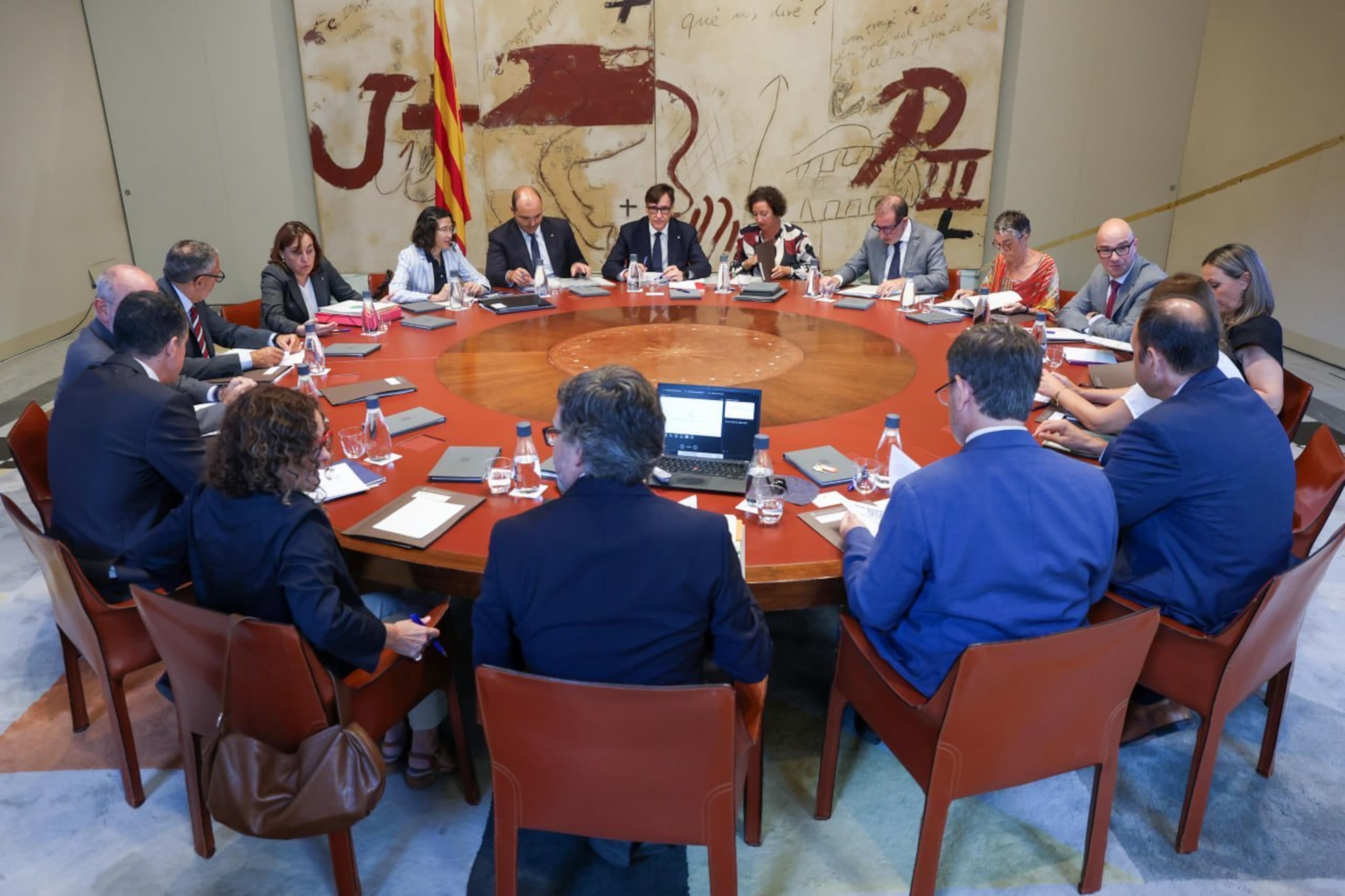 El Govern fixa en 43.191 milions d'euros el sostre de despesa per al 2027, un 5% més