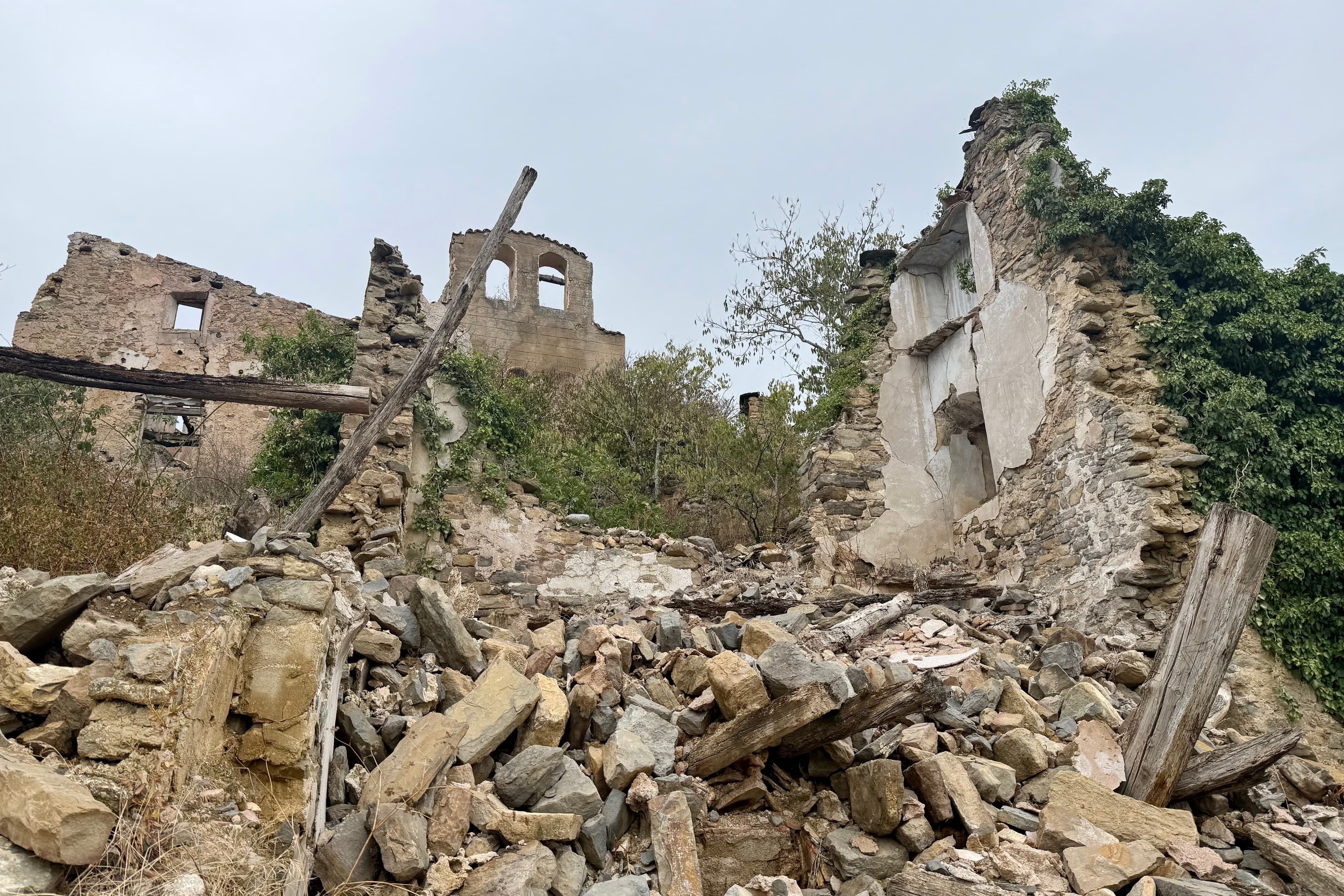 L’Alt Pirineu i l’Aran és la zona de Catalunya amb més pobles abandonats del país, amb un total de 84