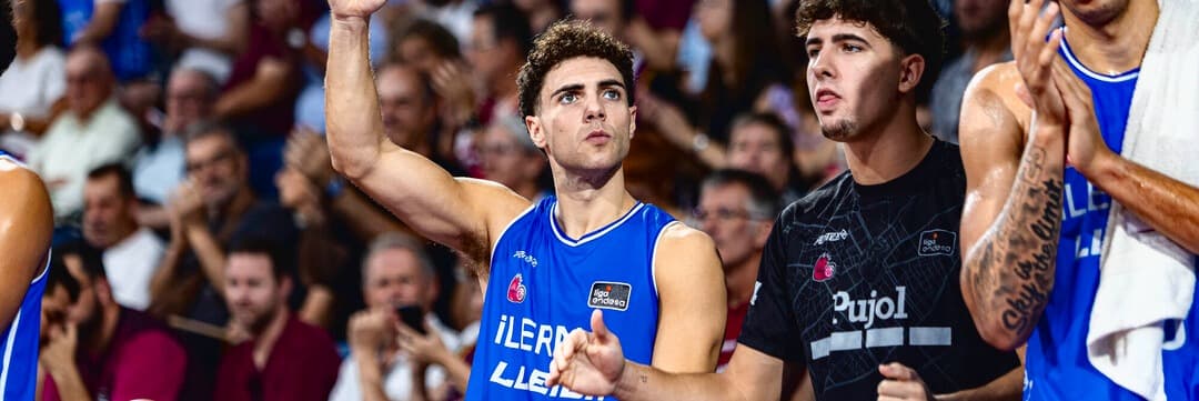 La plantilla de l'Ilerna Lleida pren nota dels errors acumulats durant el darrer minut davant el San Pablo Burgos