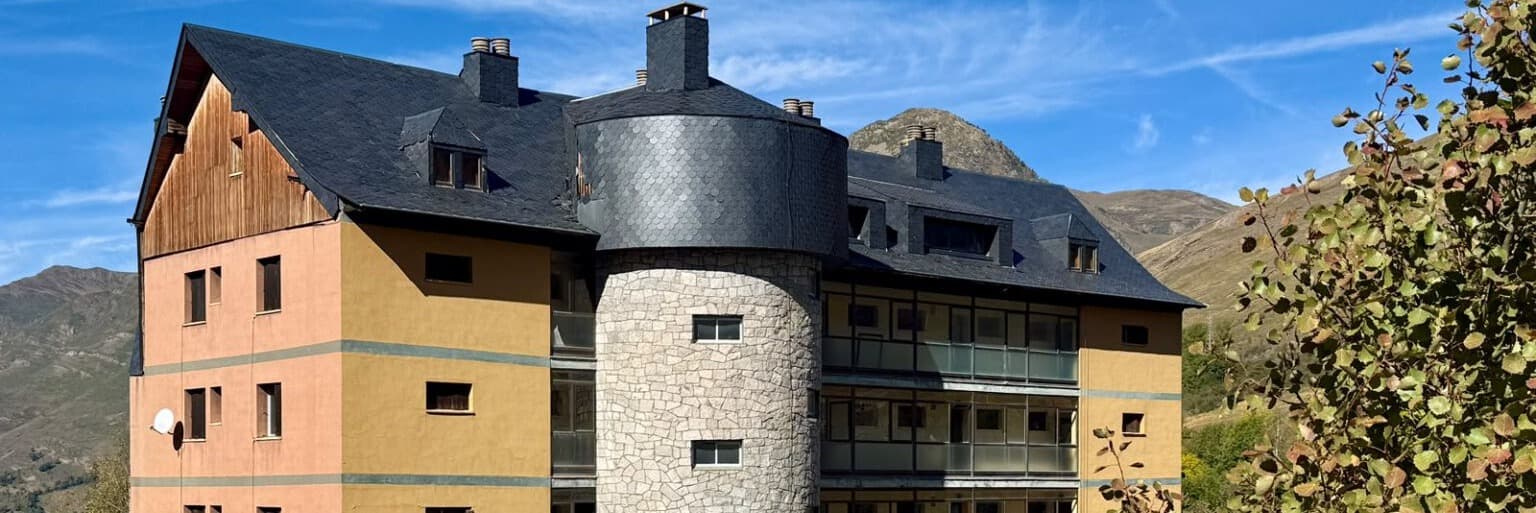 El Conselh Generau i la Generalitat col•laboren en l'adquisició d'un edifici de l'Estat per ampliar el parc d'habitatge assequible