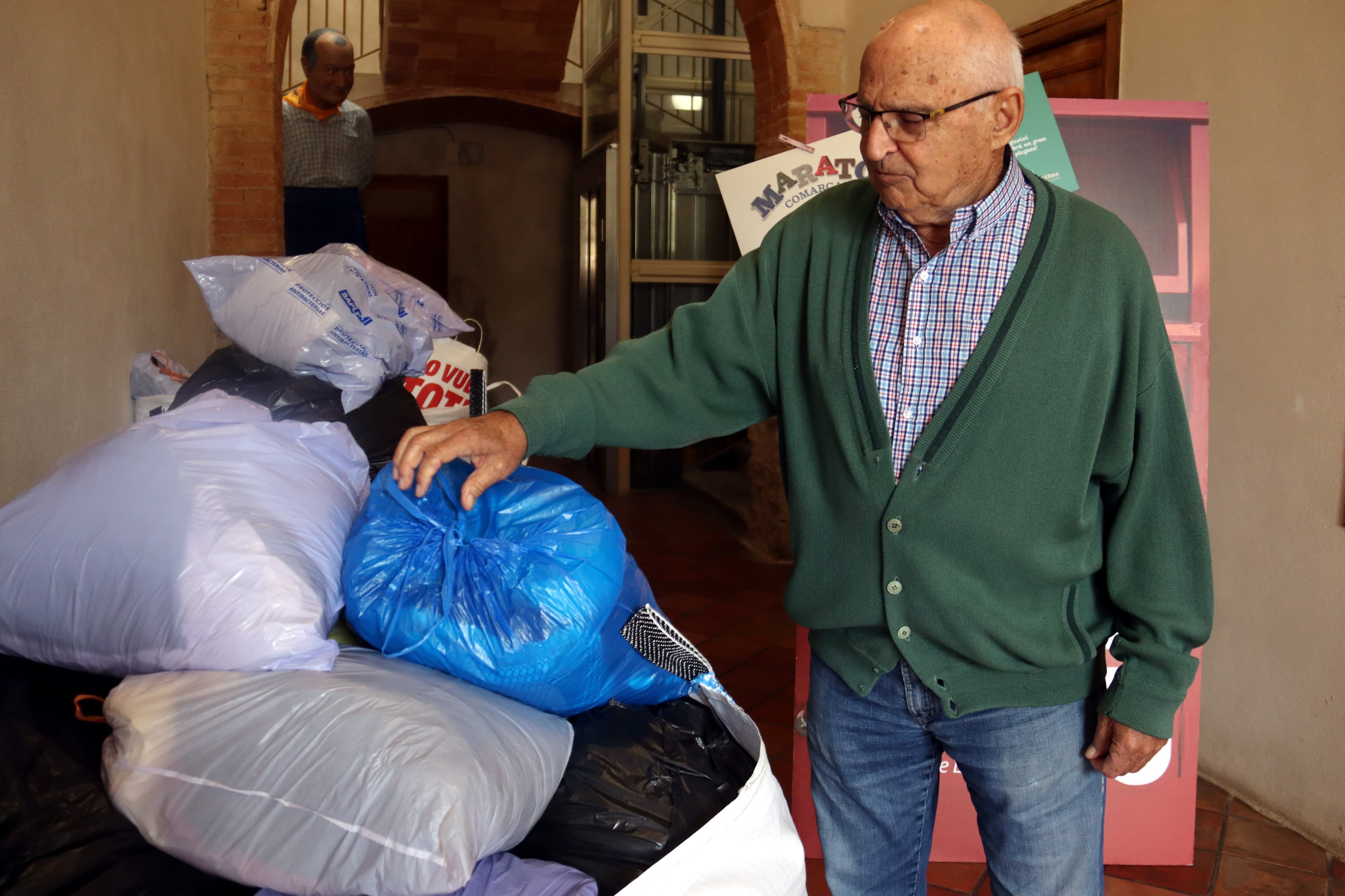 El Pla d’Urgell impulsa el reciclatge de roba mitjançant una marató de recollida entre els pobles de la comarca