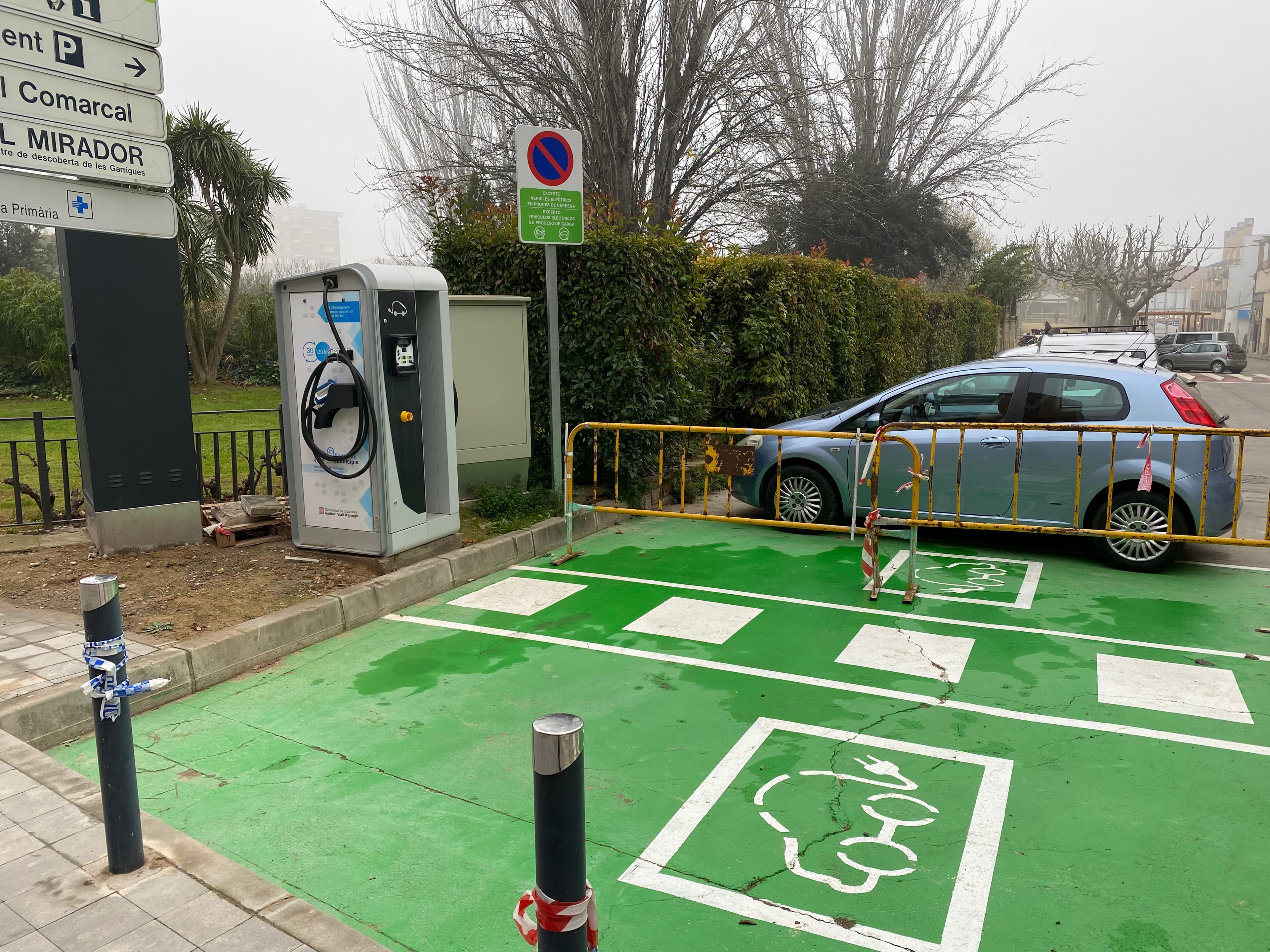 La potència contractada a la xarxa per recarregar vehicles elèctrics a la demarcació augmenta un 21% el 2025