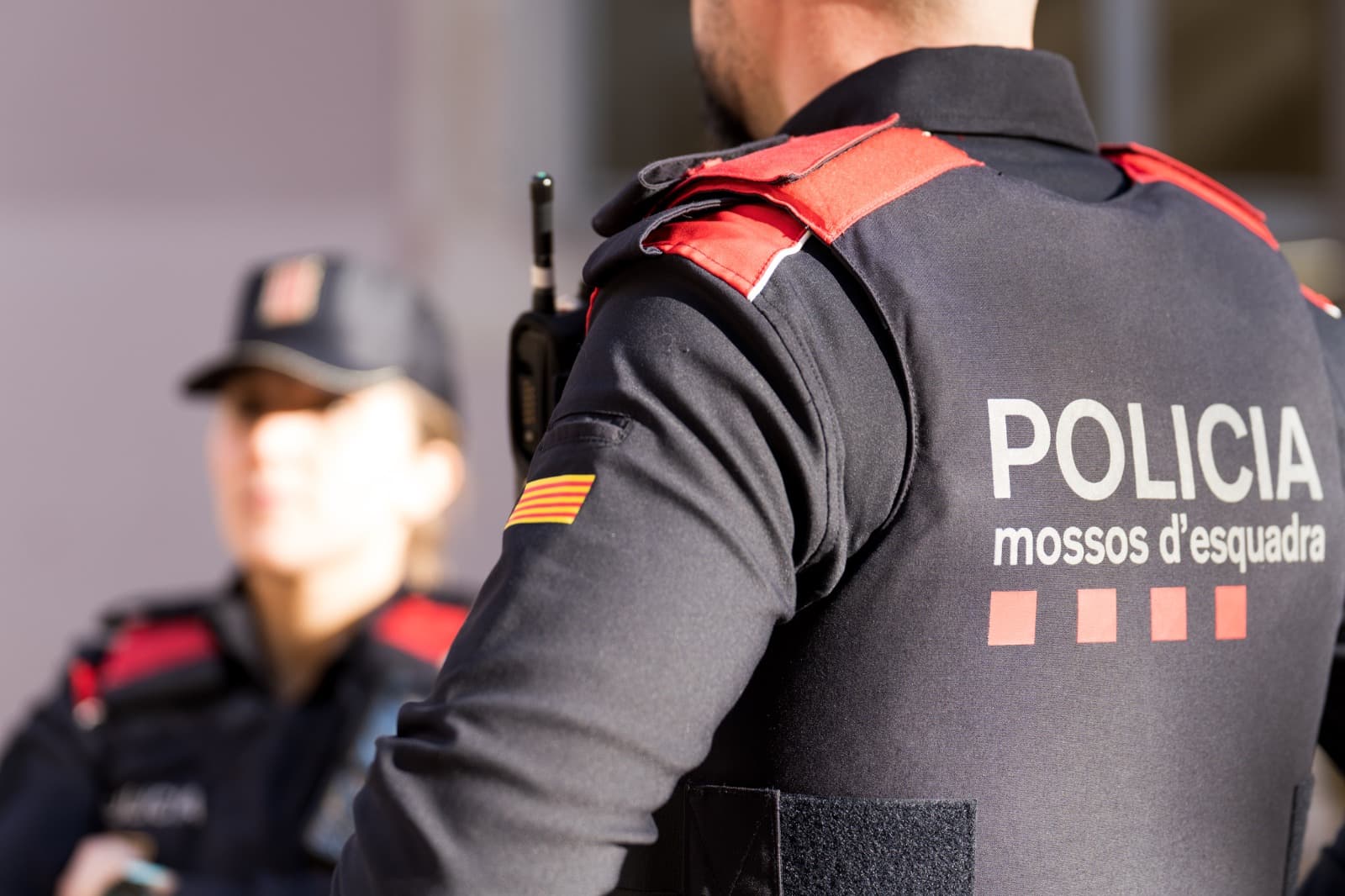 Els Mossos investiguen un atracament a punta de pistola i un apunyalament a Lleida