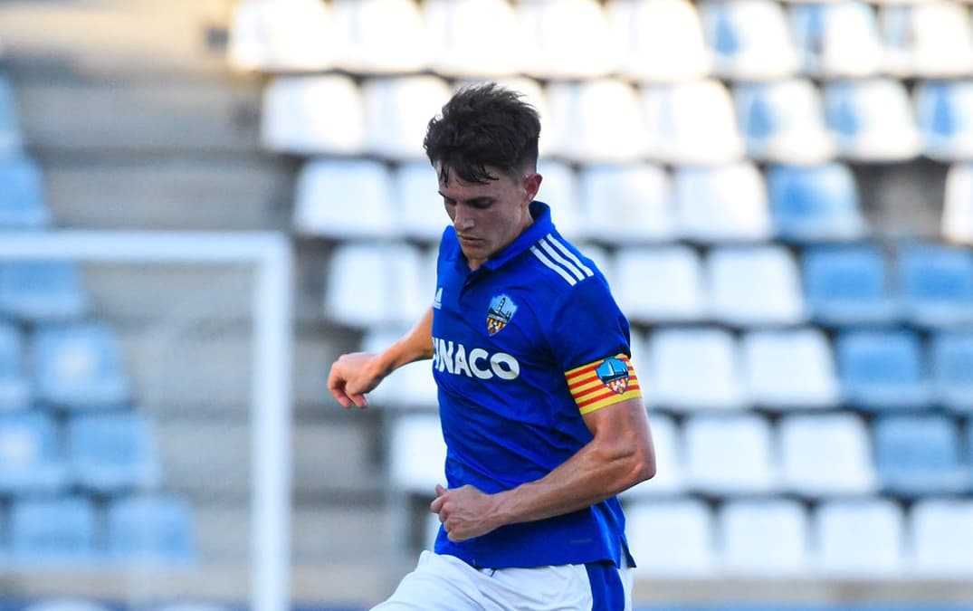 Toni Vicente té ganes de tornar a gaudir del futbol de la mà del Lleida CF