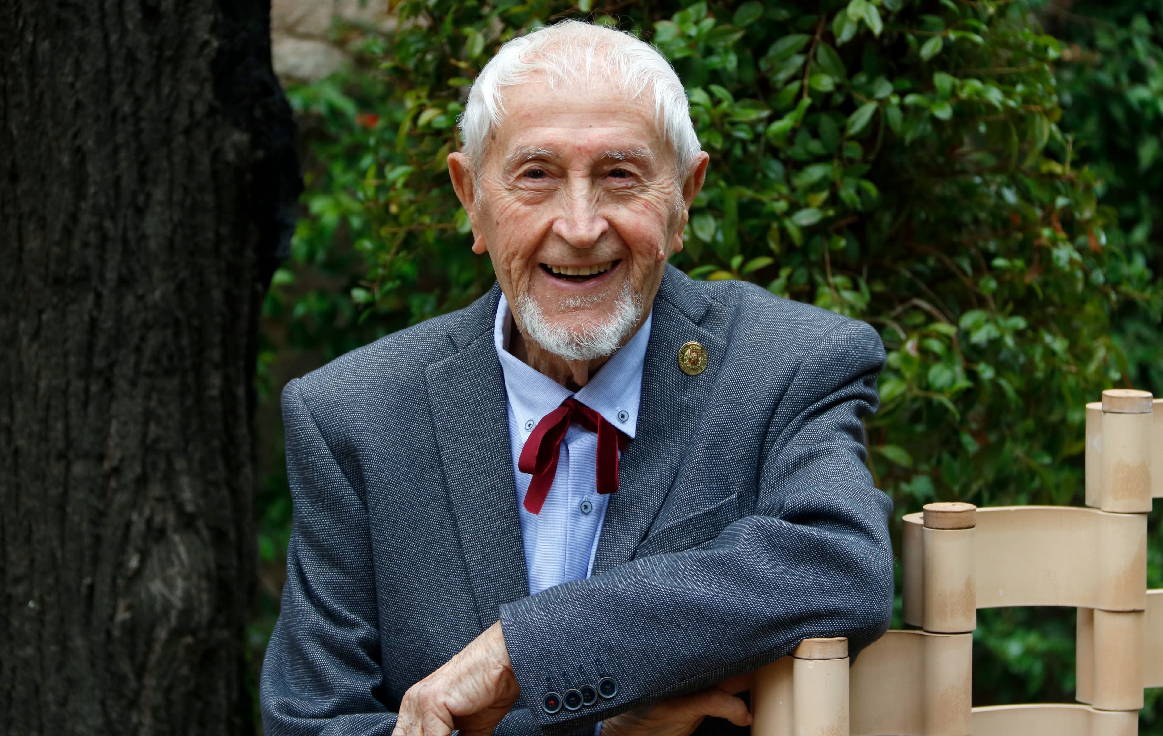 Mor als 103 anys Josep Vallverdú, referent de la literatura catalana i creador del Rovelló