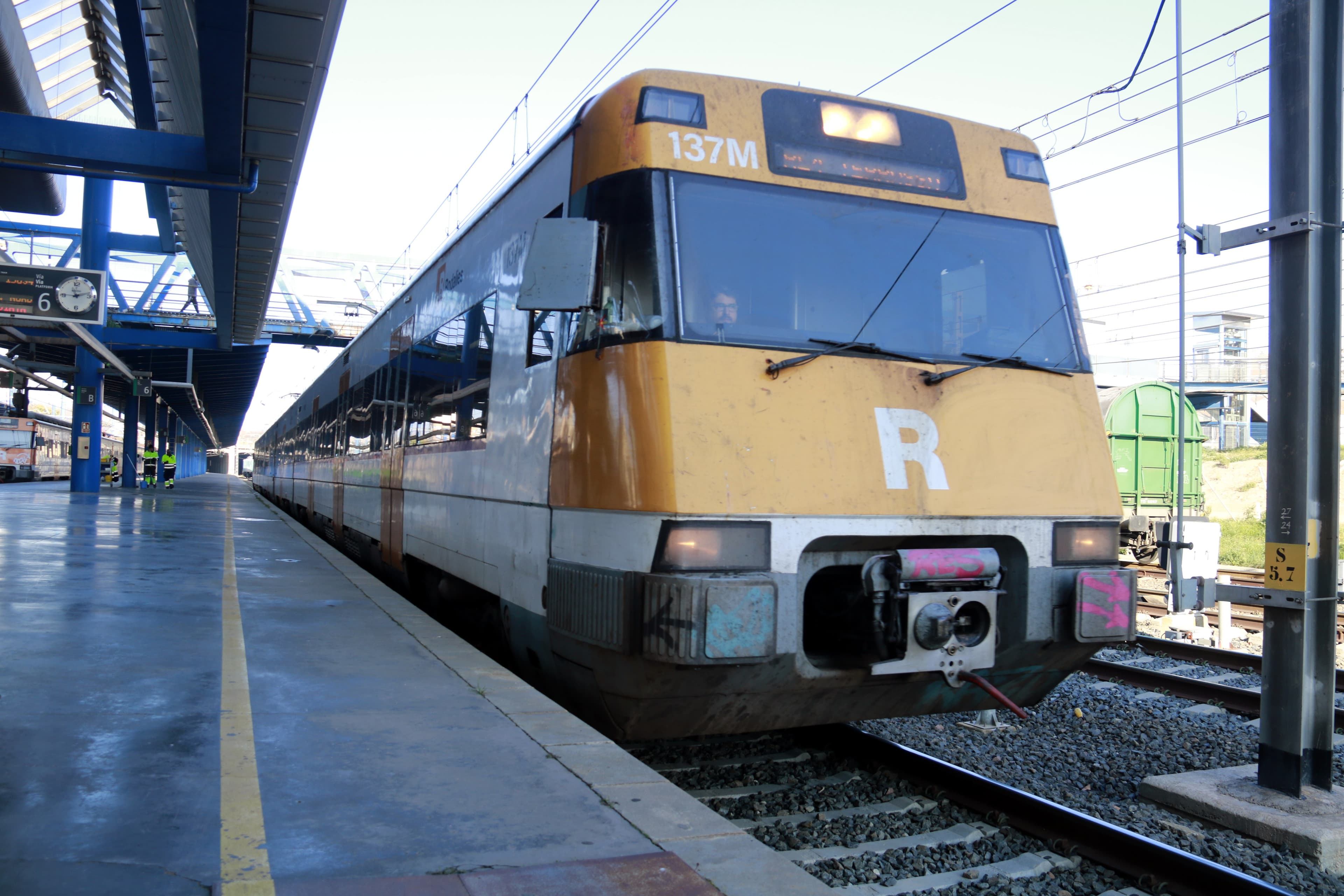 Es mantenen els retards i les alteracions a Rodalies, encara en fase de recuperació del servei