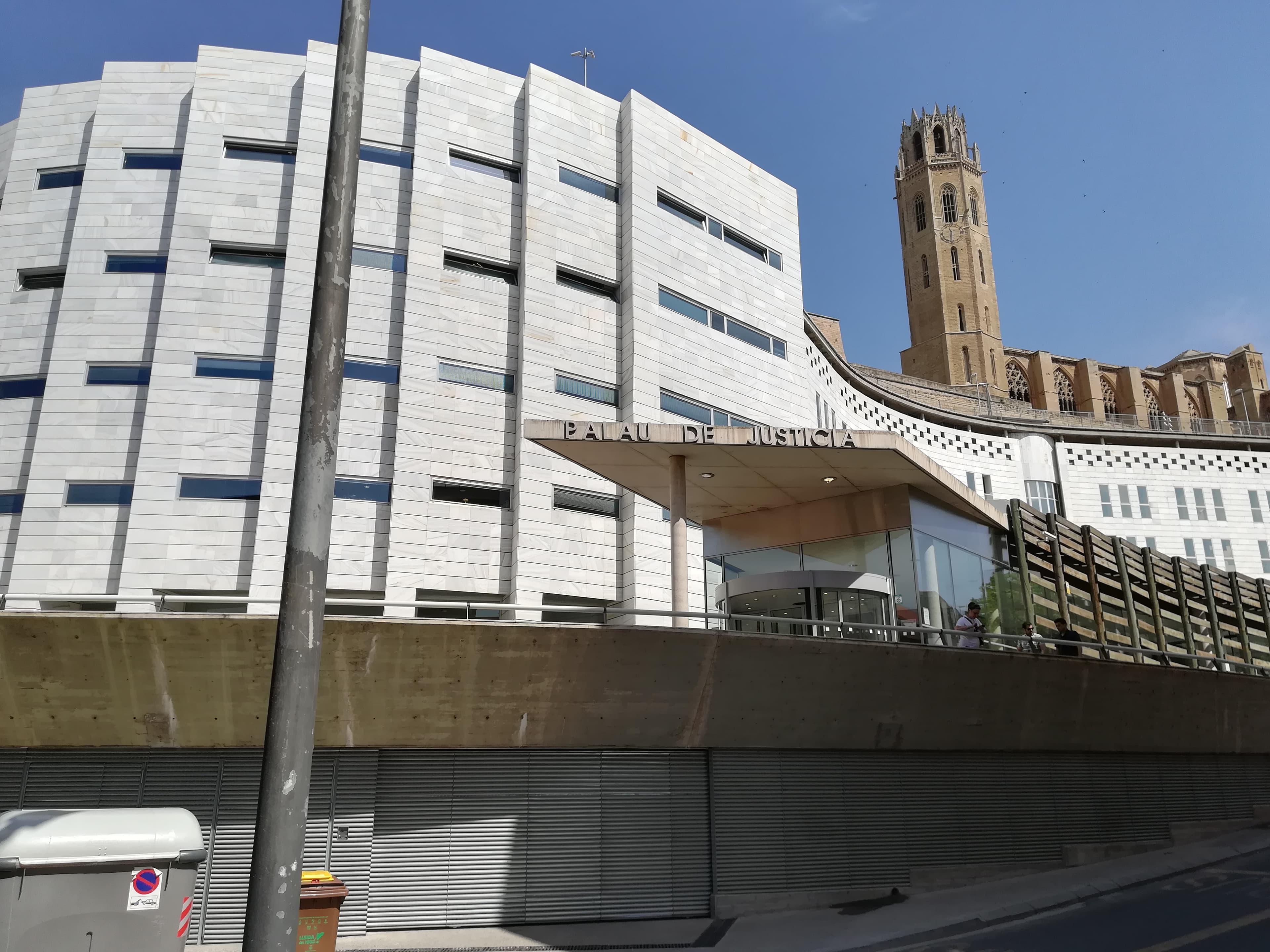 Dos homes seran jutjats a Lleida, acusats d’estafar gairebé 6,2 milions d’euros a distribuïdores d’energia