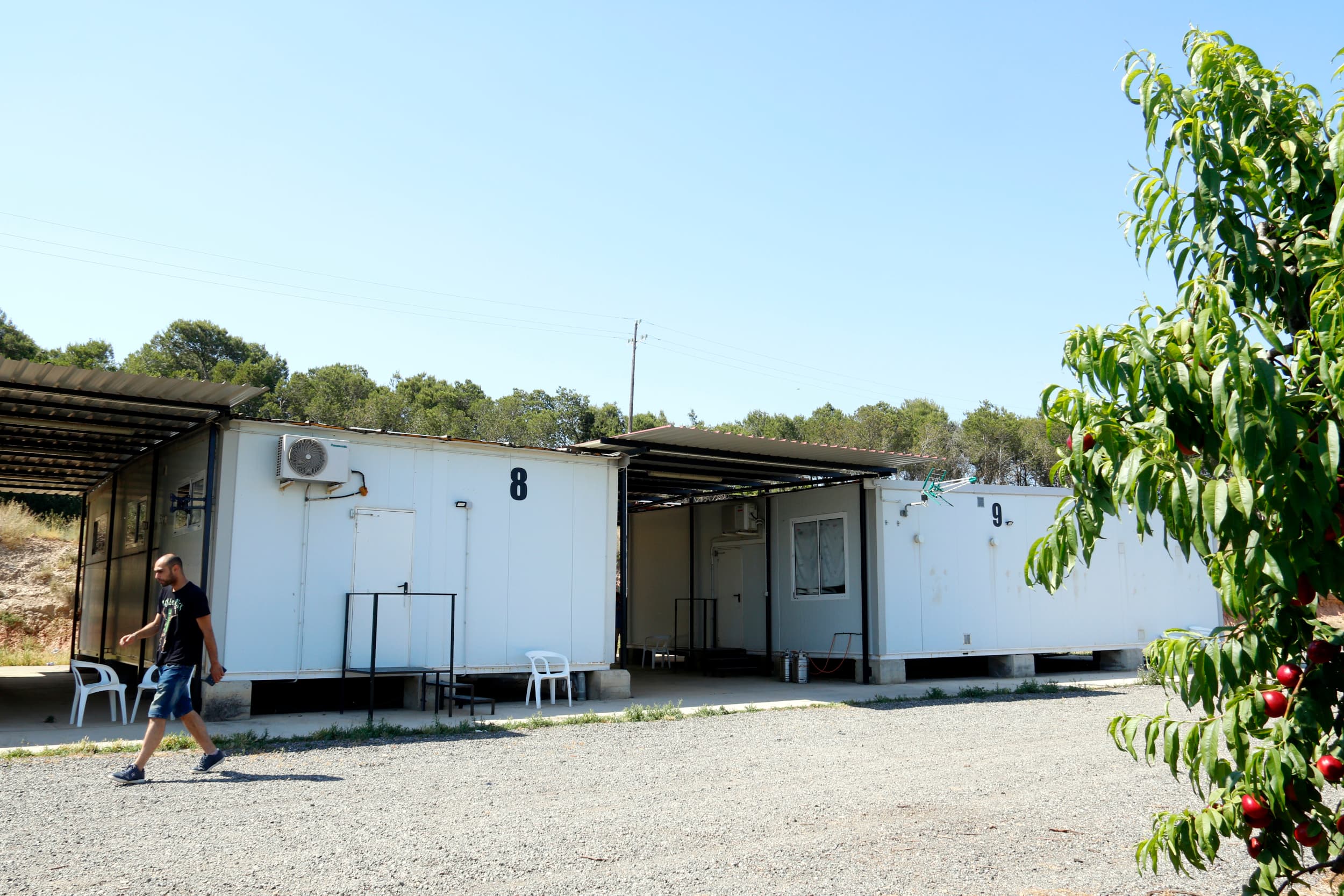 L’alberg de Seròs allotja una setantena de temporers durant la campanya agrària