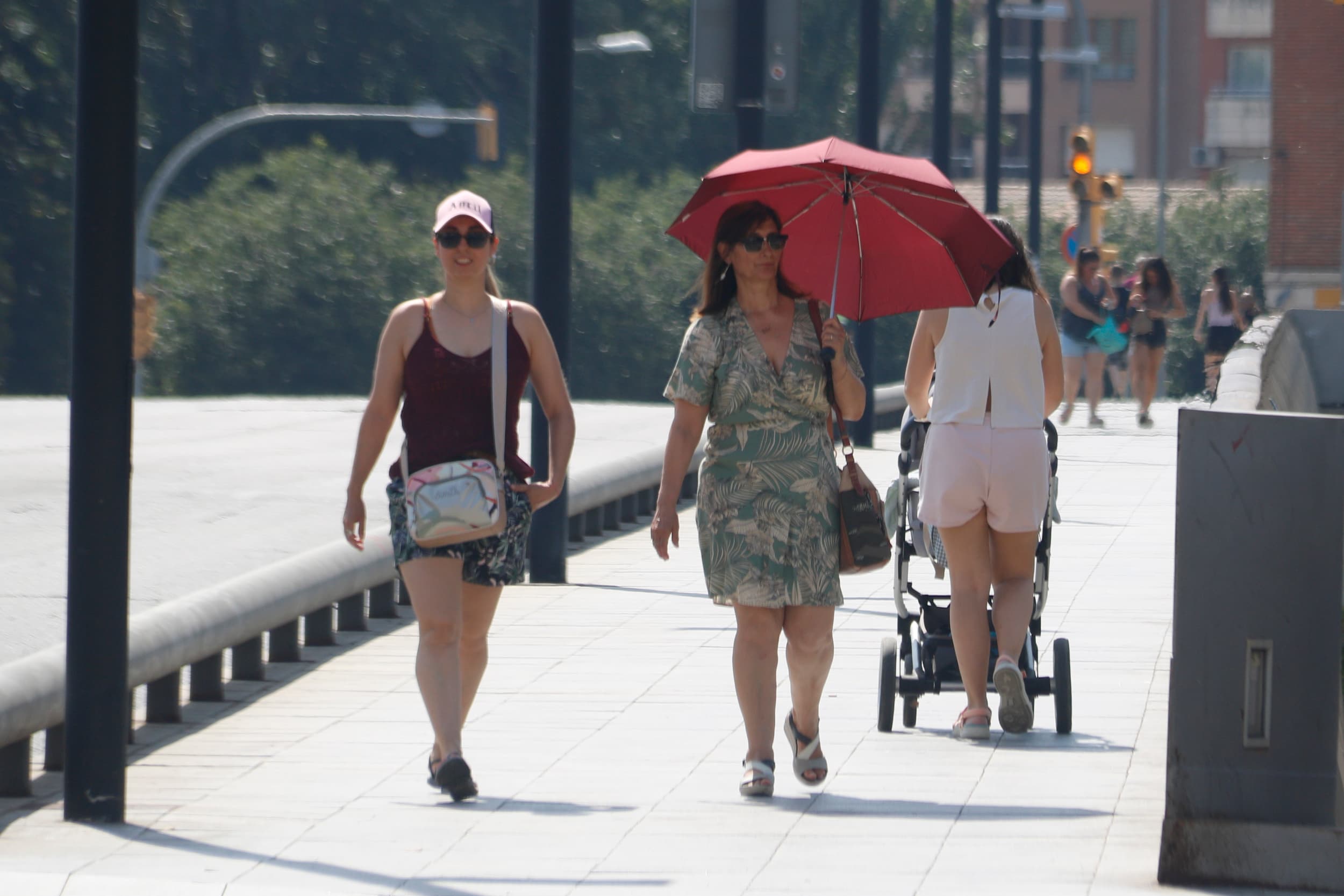 El Meteocat emet un avís de perill per calor a partir de diumenge, amb màximes de fins a 40 graus