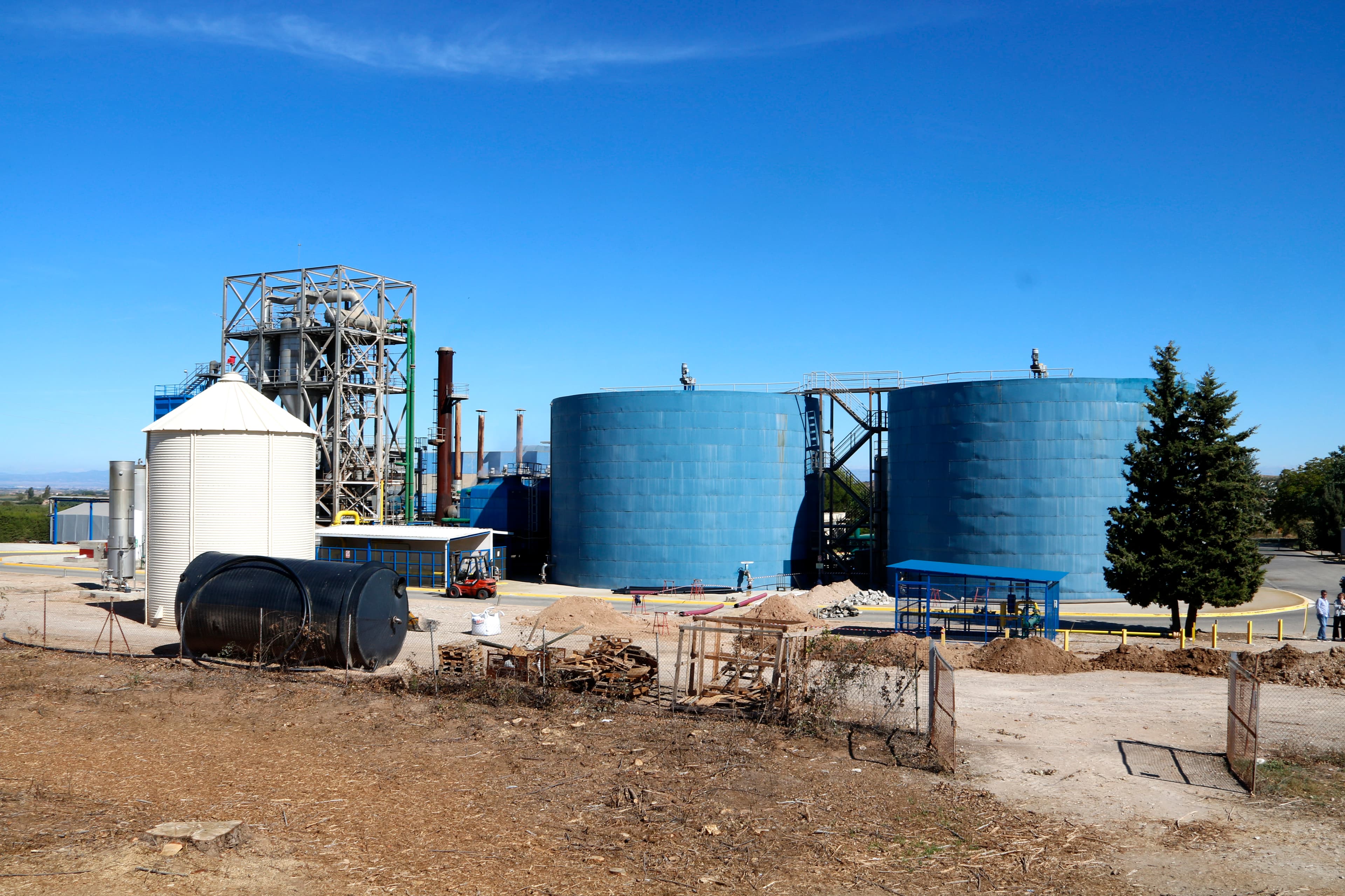 Diverses entitats ecologistes recorren contra l’ampliació de Tracjusa per produir biometà