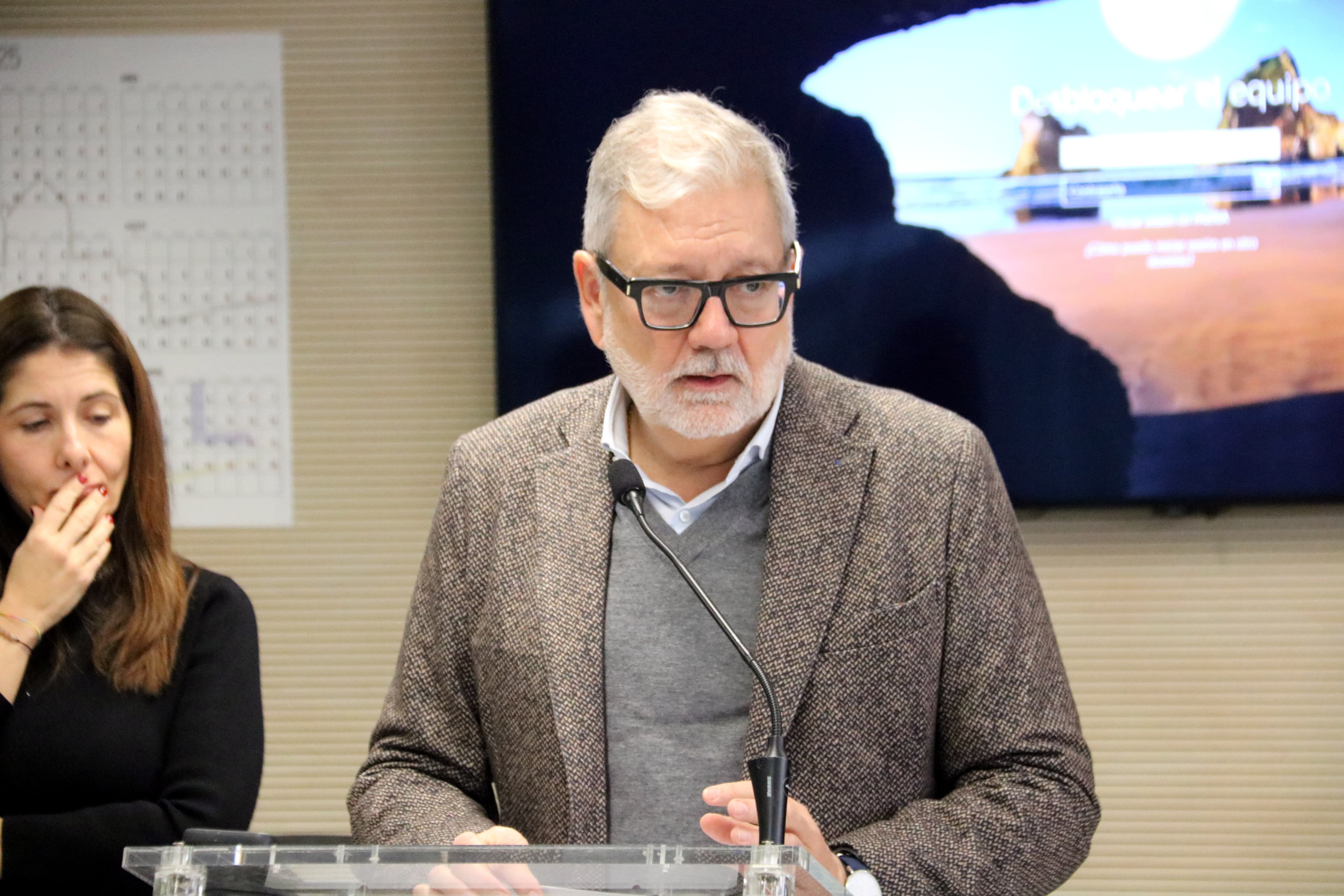 L’oposició assegura que Fèlix Larrosa “no ha aportat cap novetat rellevant” durant la seva compareixença