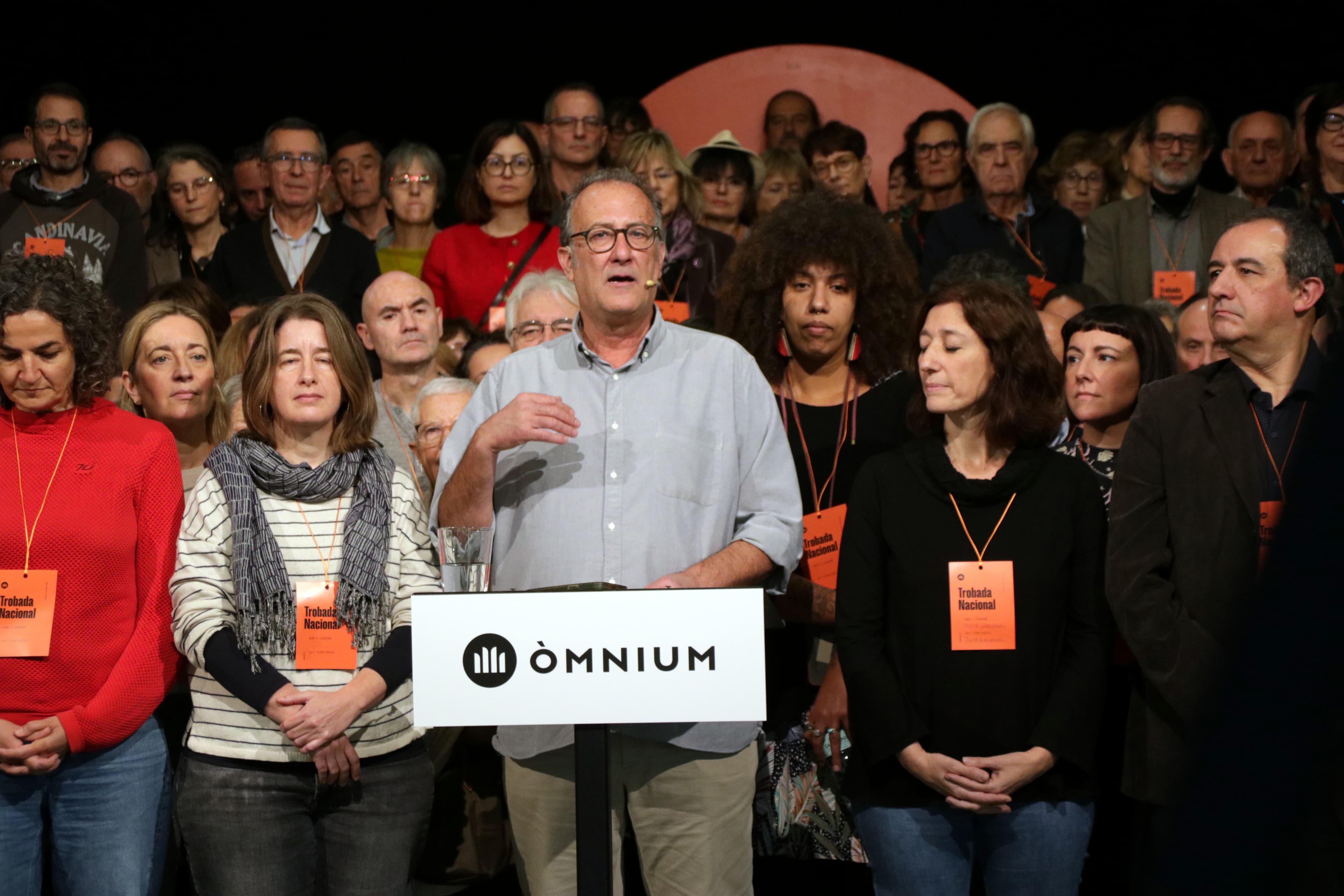 Òmnium exigeix a institucions i partits tornar a defensar l’escola en català aquest 2026