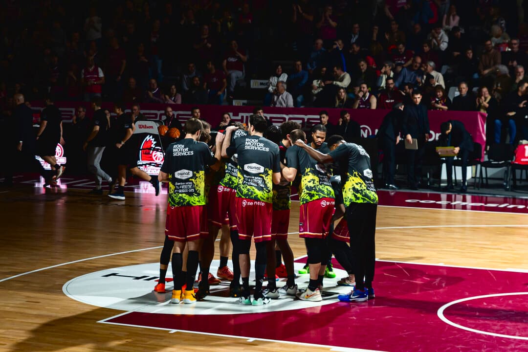 La plantilla del Hiopos Lleida s’agafa a una “mentalitat positiva” i al treball diari per no perdre el rumb