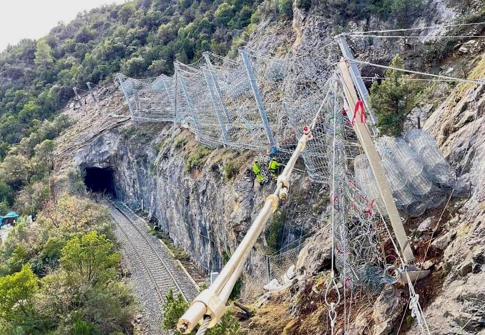 Ferrocarrils reforçarà la protecció al baixador de Santa Linya de la línia Lleida-la Pobla de Segur per evitar els despreniments