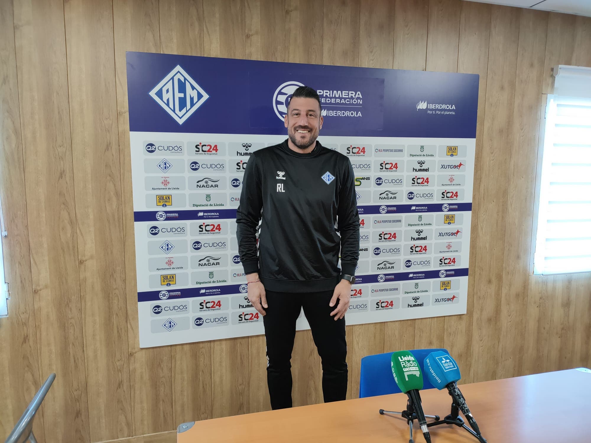 Rubén López destaca “l’actitud i creure en la idea” de la plantilla com una de les claus actuals del bon moment de l’AEM