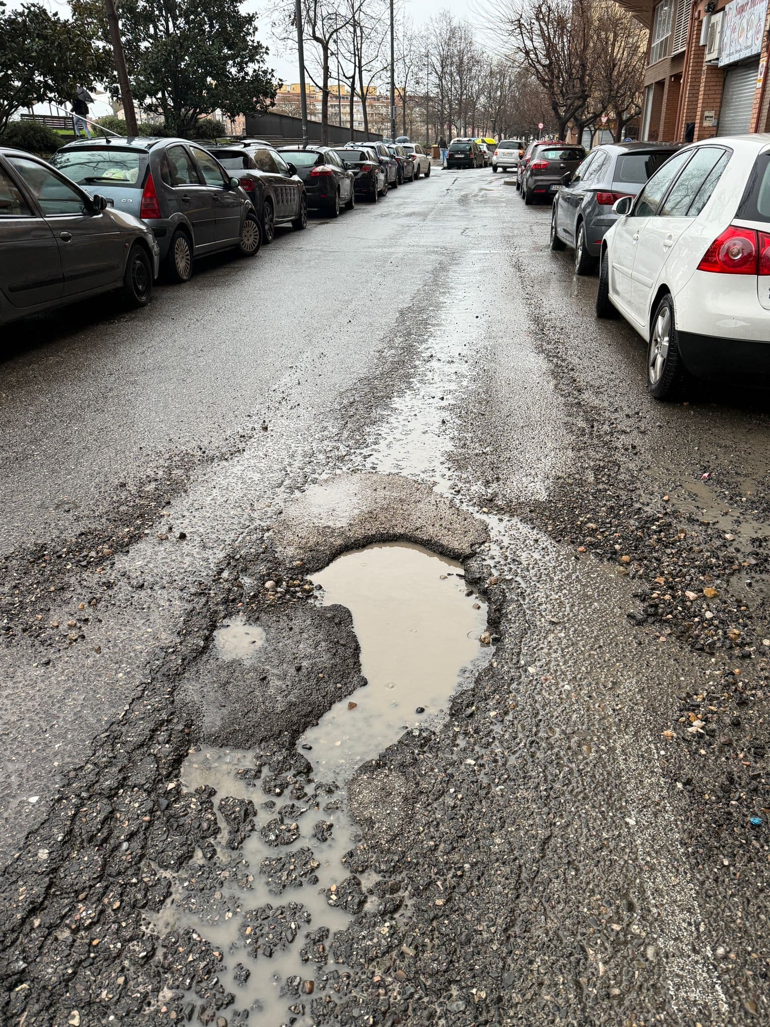 El PP a Lleida denuncia l'estat del paviment al Segon Passeig de Ronda