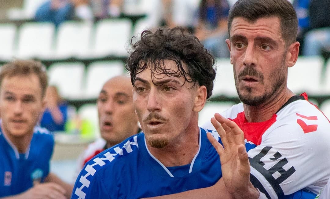 El Lleida CF oficialitza la baixa del migcampista David García