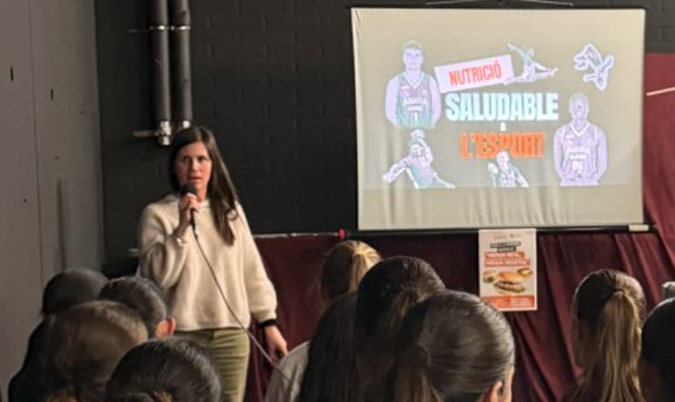 L’alimentació saludable ha protagonitzat la primera sessió del Projecte en Bones Mans de la base del Força Lleida