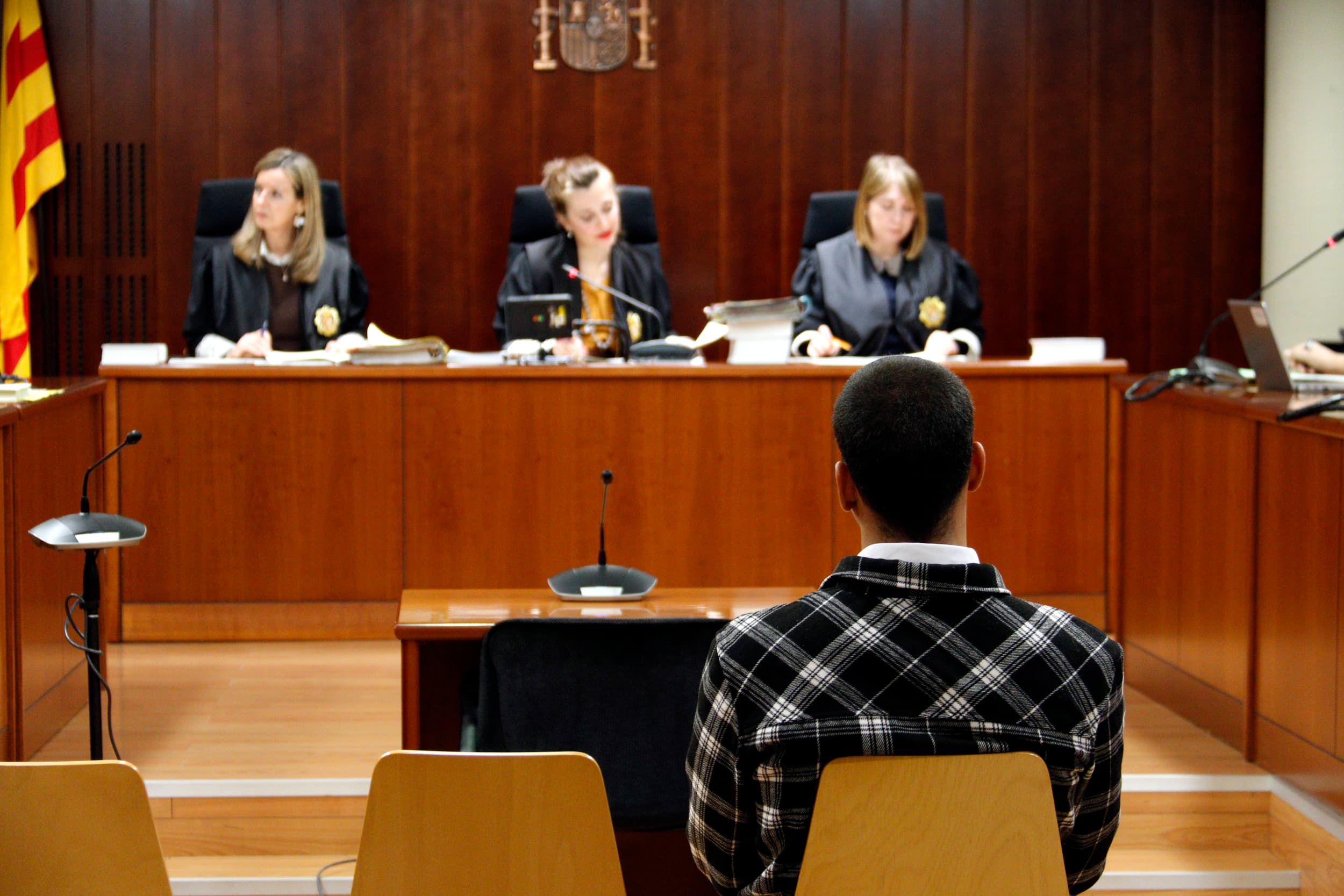 Jutgen el treballador d'un hotel d'Espot acusat d'abusar sexualment d'una noia de 15 anys