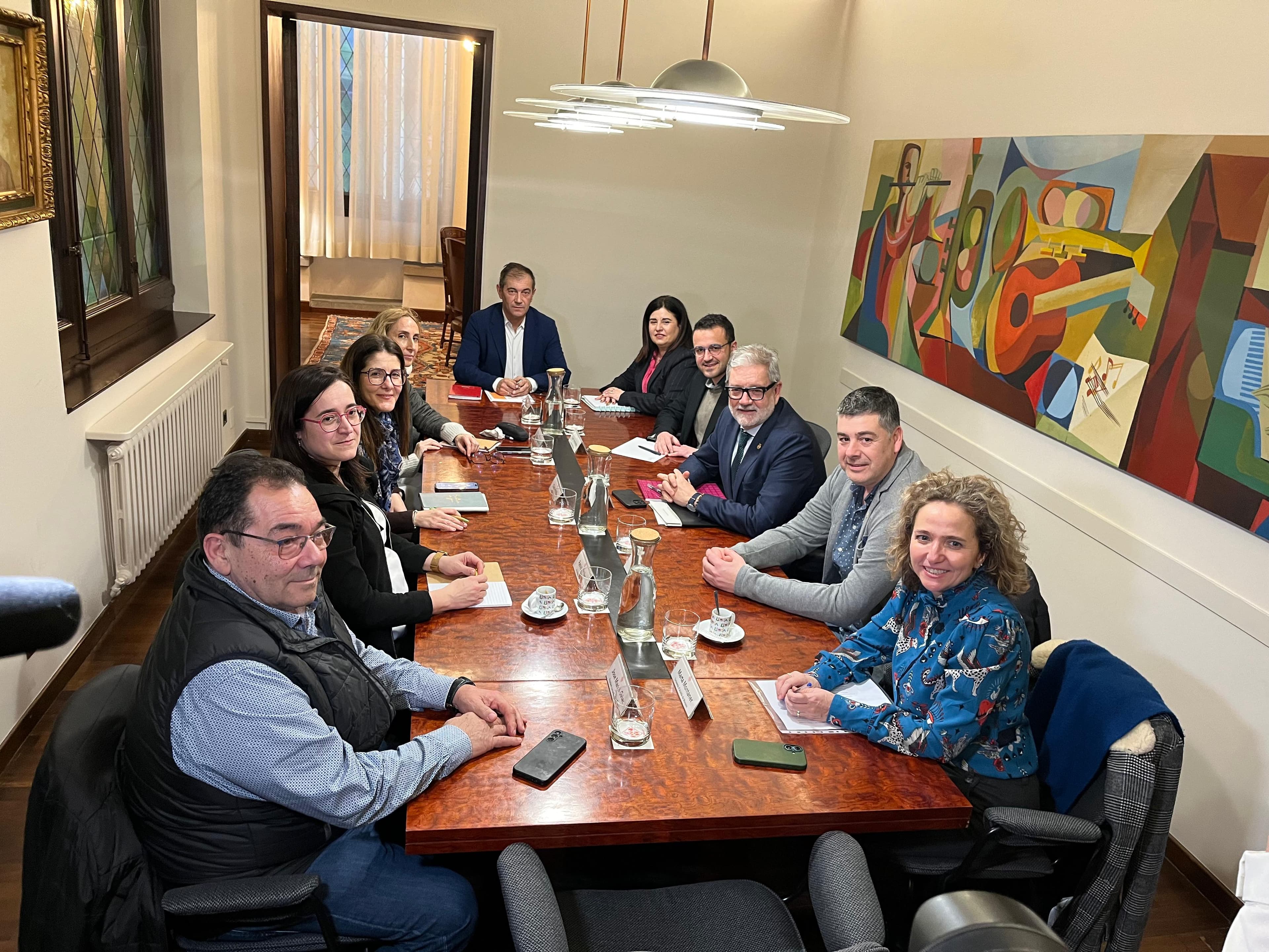 La Paeria i els ajuntaments de la Franja de Ponent reprenen l’impuls per millorar la línia de Rodalies entre Lleida i Monzó