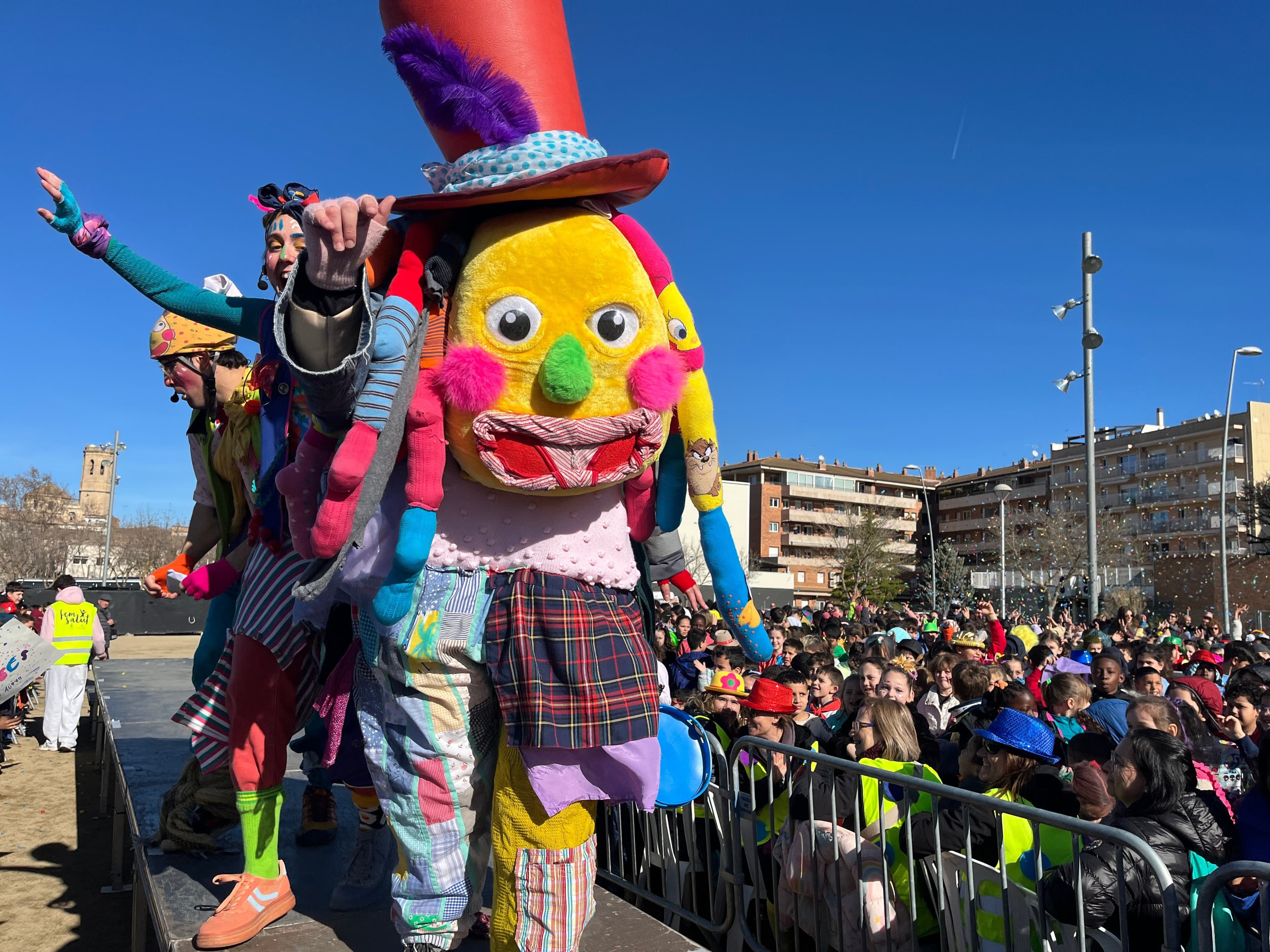 Tàrrega tanca les activitats del Carnestoltes amb més de 2.200 infants a ‘La Festa dels Poca-soltes’