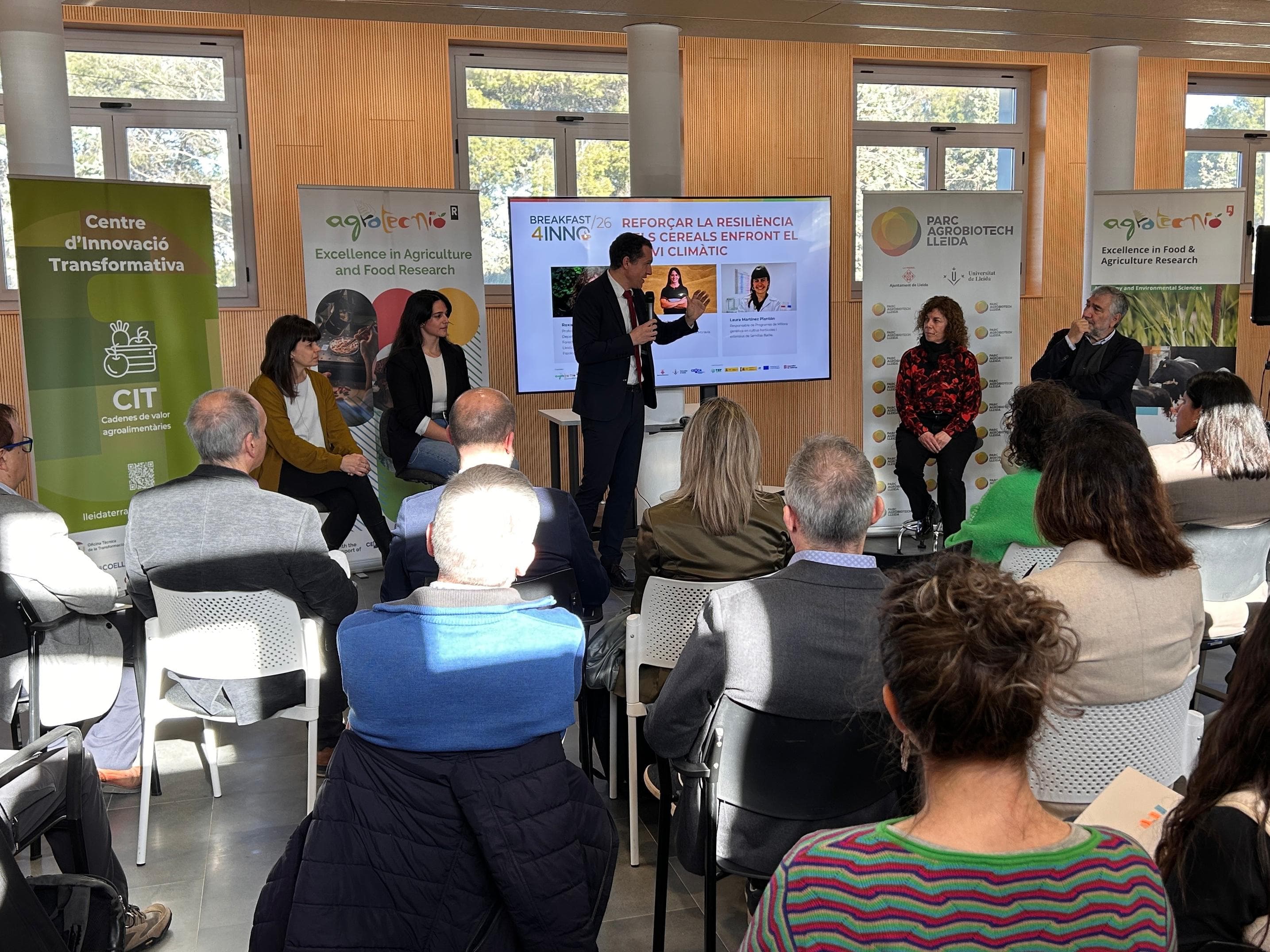 Ordeig assegura que garantiran mesures per als agricultors que no poden treballar als camps negats per l'aigua