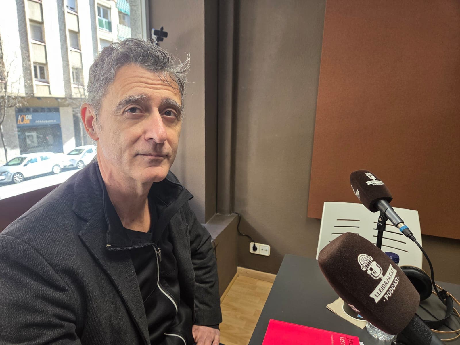 El filòsof lleidatà Jordi Pàmias reflexiona sobre salut, disciplina i política en el seu darrer assaig