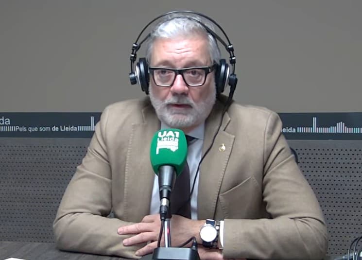 Larrosa anuncia una investigació a Xavier Palau per unes fotografies amb funcionaris en seu pública