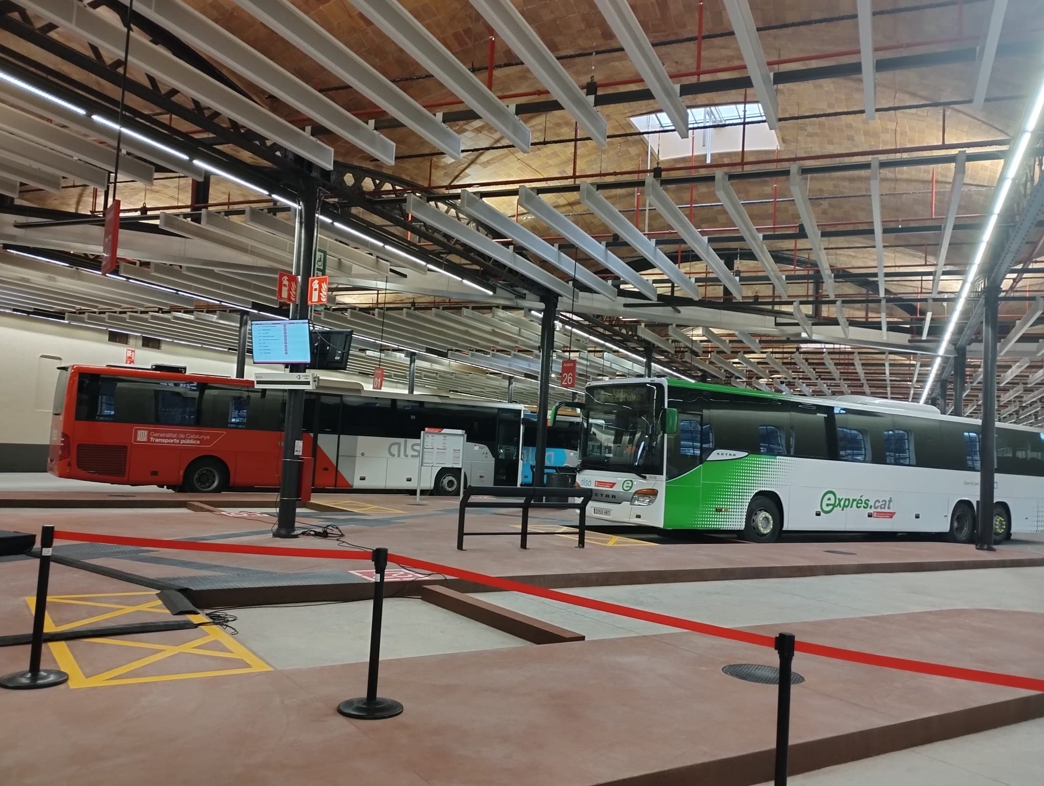 Lleida inaugura la nova estació de busos després de 22 mesos d'obres